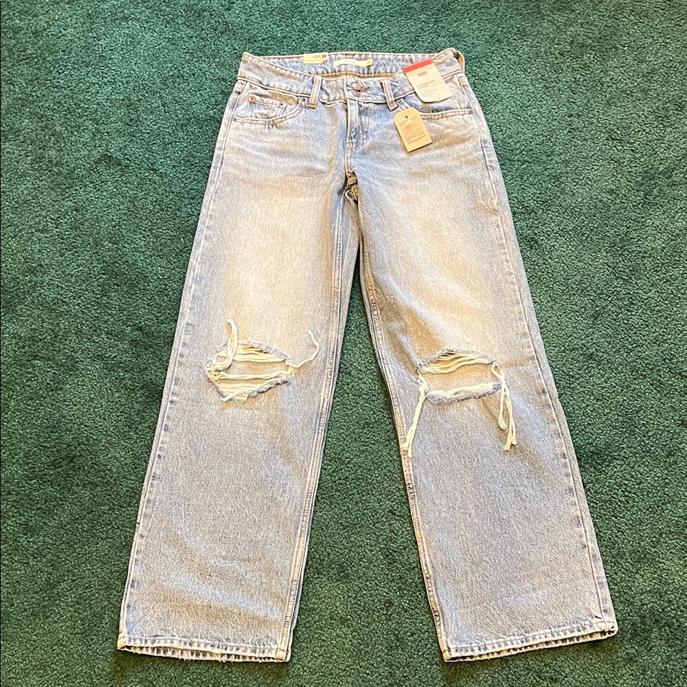 Distressed Levi’s Superlow Loose NWT Size 26